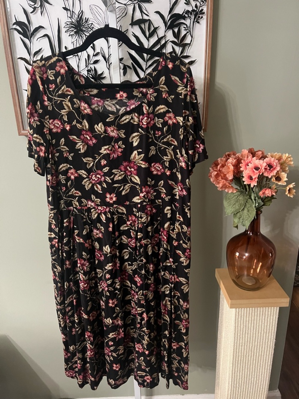 Black Purple Floral Short Sleeve A-Line Pleated Midi Dress Size Large
